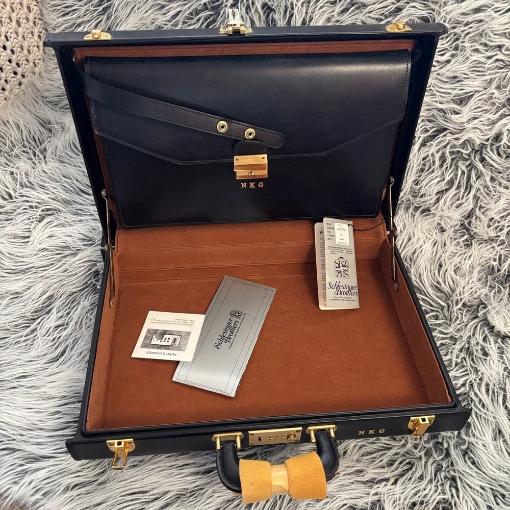 VTG Schlesinger Brothers Black Saddle Leather‎ Briefcase Attaché RARE Sz 18 NWT